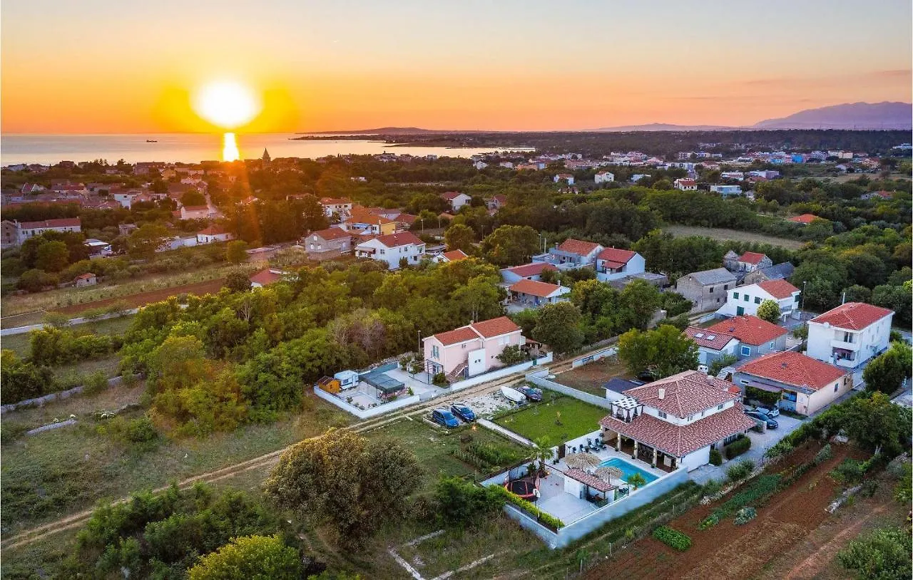 بيت للعطل Villa Karmen زاتون