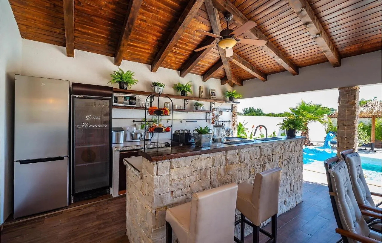 بيت للعطل Villa Karmen زاتون