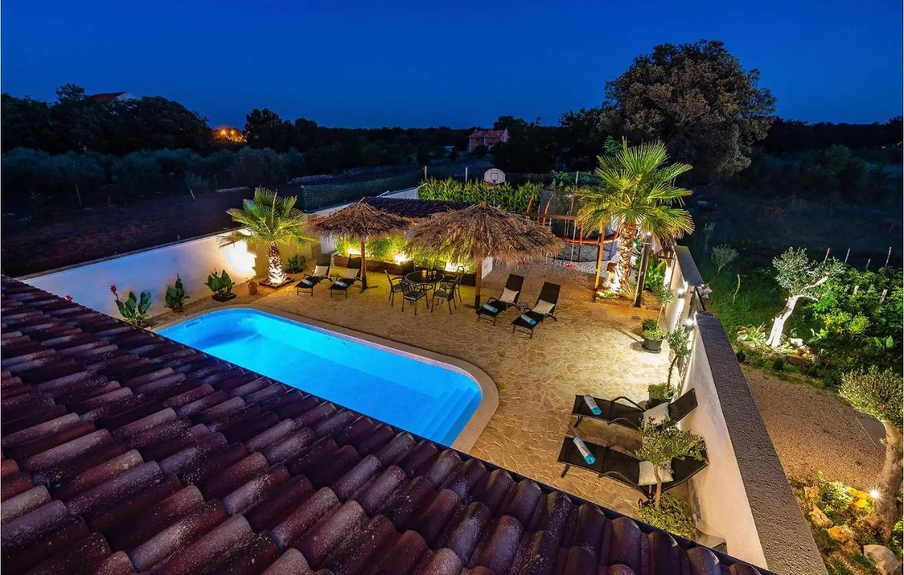 Villa Karmen زاتون بيت للعطل