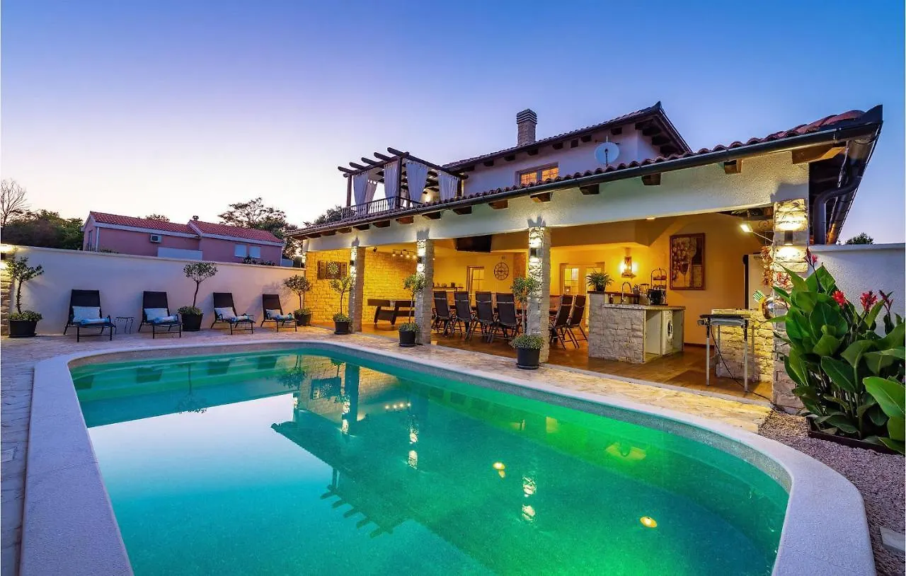 Villa Karmen زاتون بيت للعطل